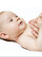 Jaka jest różnica pomiędzy regurgitacją a ruminacją u niemowlat?